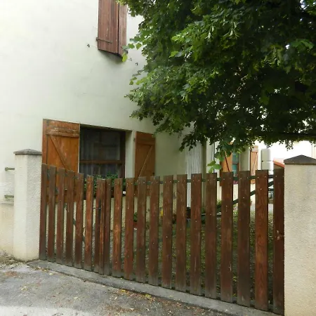 Сasa de vacaciones Gites-la-riviere 