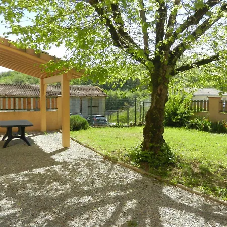 Holiday home Gites-la-riviere 